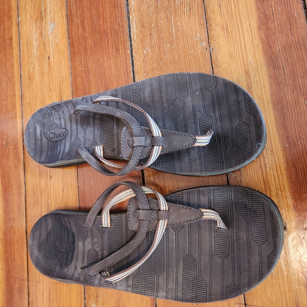 Women's Size 9 Chacos. Good condition.